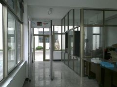 金屬探測門實際構成的特點是什么？