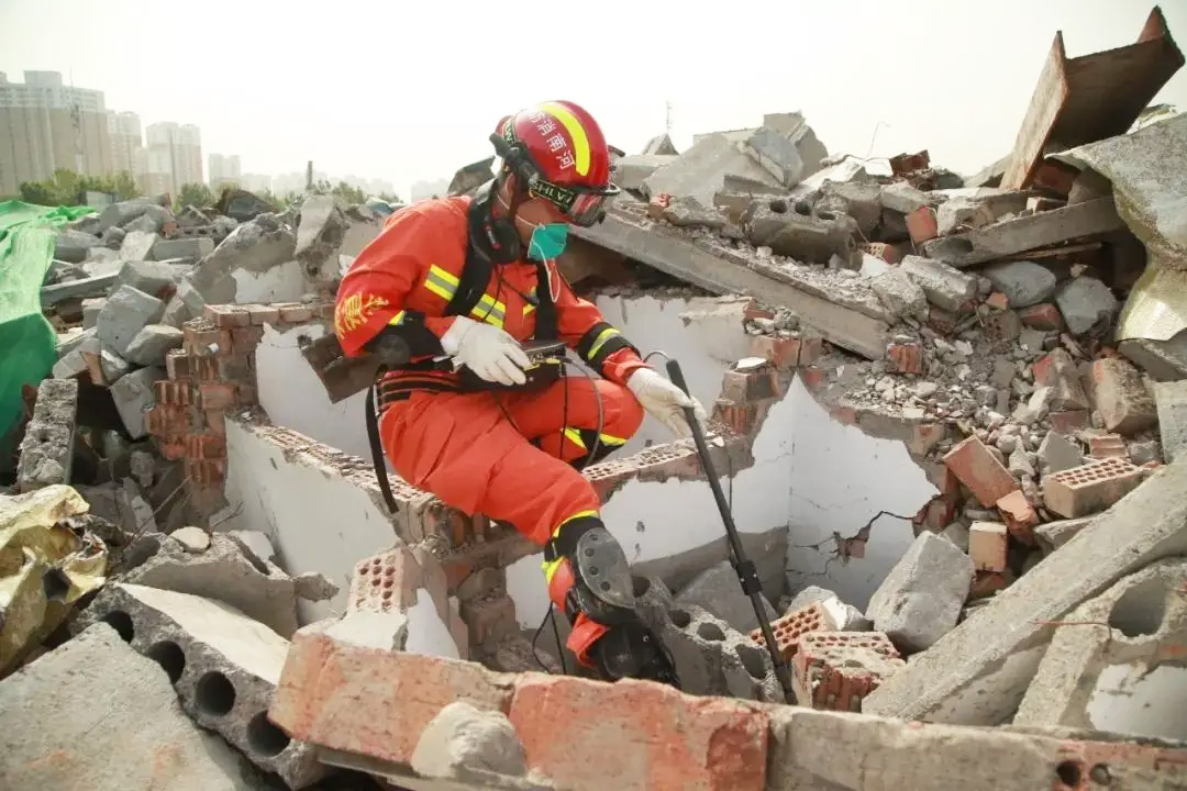 揭秘！生命探測(cè)儀三大絕技，讓搜救工作事半功倍！
